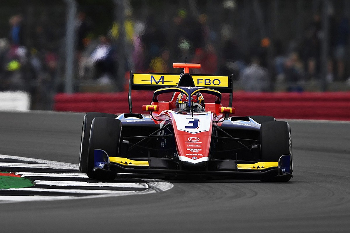 A piros zászló szúrt ki a Ferrari-junior bajnokesélyessel, Montoya 7. lett az időmérőn!