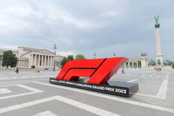 Jön a Magyar Nagydíj, De Vries megszólalt: a szerdai F1-es hírek