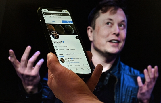 Tech: Nem elég a név lecserélése, Elon Musk újabb jelentős korlátozást vet be a Twitteren/X-en