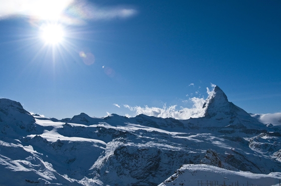 Zhvg: Olvadnak a svájci gleccserek, előkerült egy 1986-ban eltűnt hegymászó holtteste