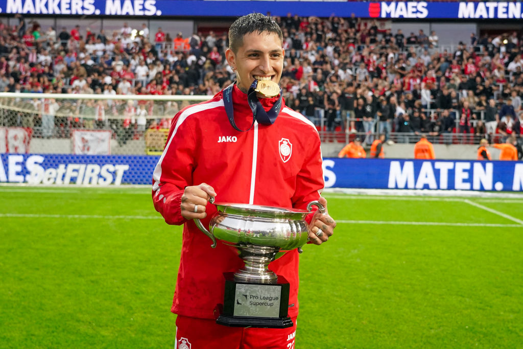 A belga bajnoktól erősített az Ajax – HIVATALOS
