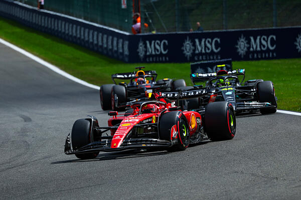 A Ferrari célja: elcsípni a második helyet