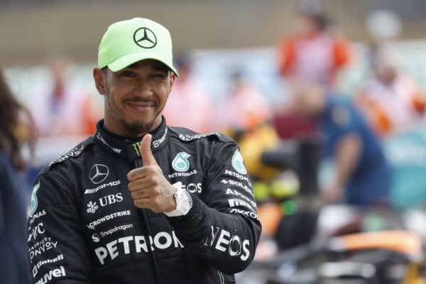 Hamilton odaszólása, Alonso és Verstappen uralma: a keddi F1-es hírek