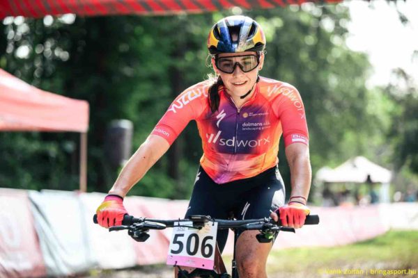 Vas Kata Blanka ötödik az U23-asok között hegyikerékpárban