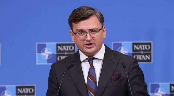 Világ: Az ukrán külügyminiszter nagy hatótávolságú rakéták küldésére sürgette Berlint és Washingtont
