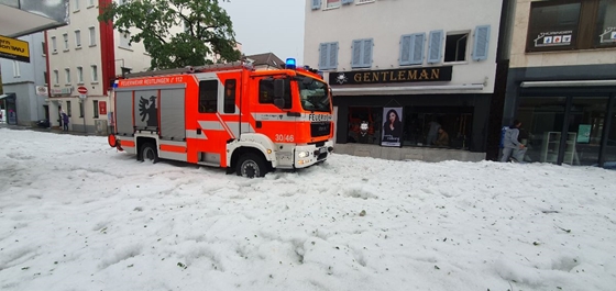 Világ: Ki kellett vezényelni a hókotrókat, akkora vihar volt Reutlingenben