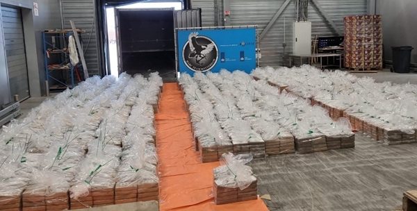 Világ: Nyolc tonna kokaint foglaltak le Rotterdamban