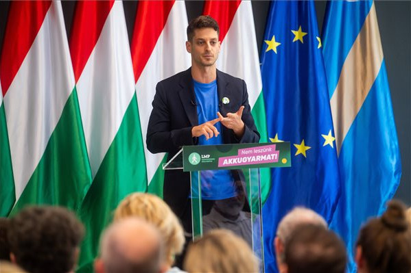 Az LMP Ungár Pétert választotta EP-listavezetőjének
