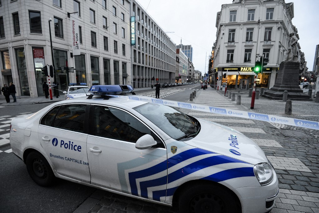 Belgiumban 25 embert tartóztattak le emberkereskedelem gyanújával
