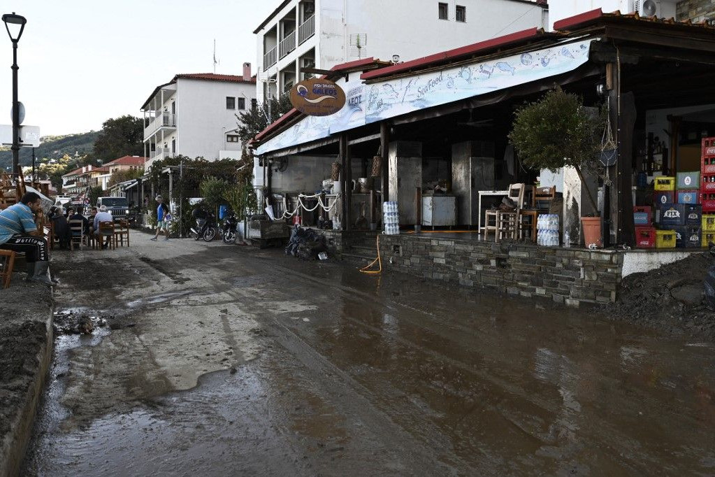 Görögország uniós segélyt kér az áradások okozta károk rendezésére
