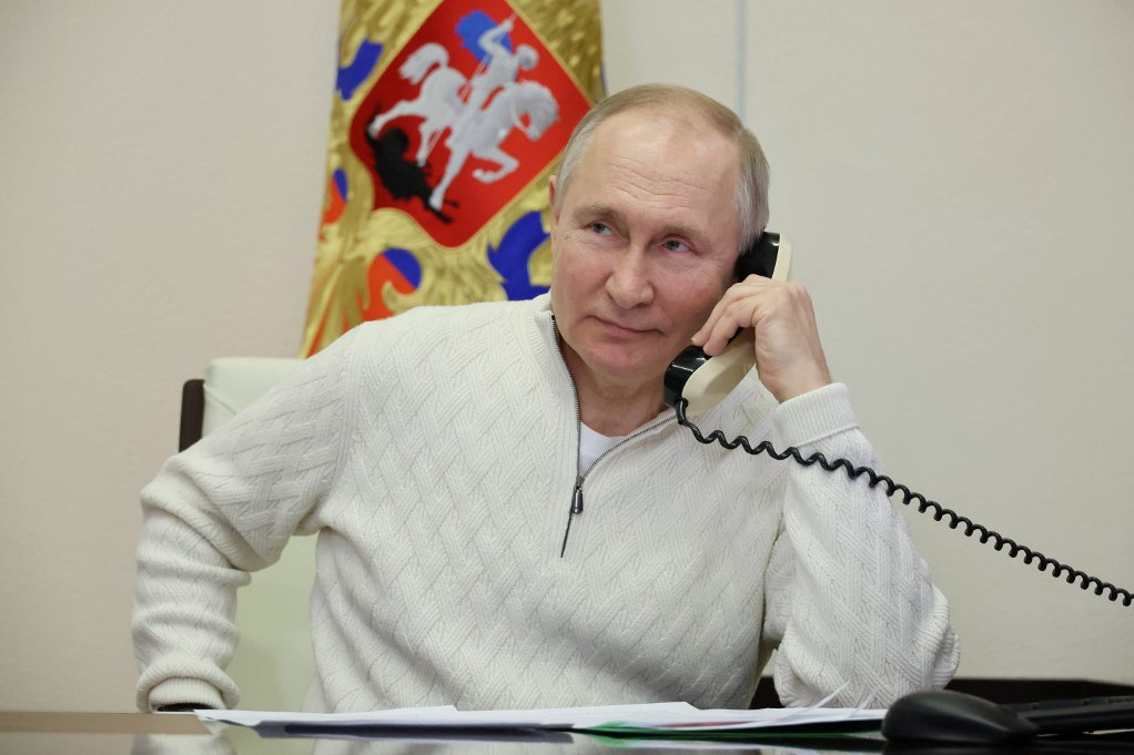 Kreml: Az örmény fél kezdeményezésére tárgyalt telefonon Putyin és Pashinjan