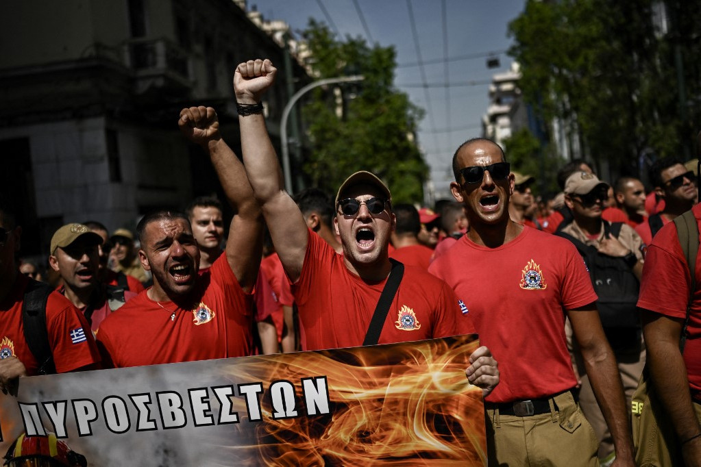 Országos sztrájkkal tiltakoztak Görögországban a munkajogi reformtervek miatt