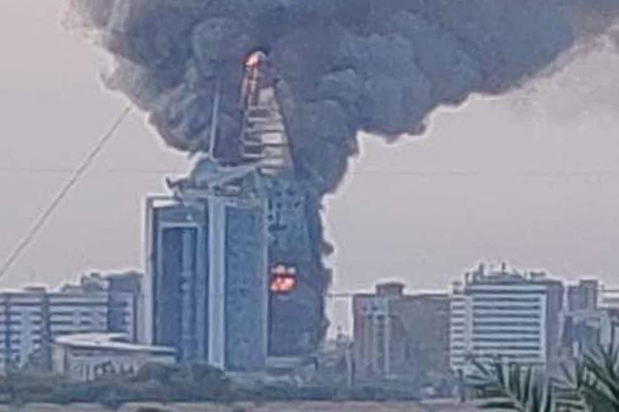 Szudáni válság – Lángokban áll Kartúm központja a kiújult harcokban