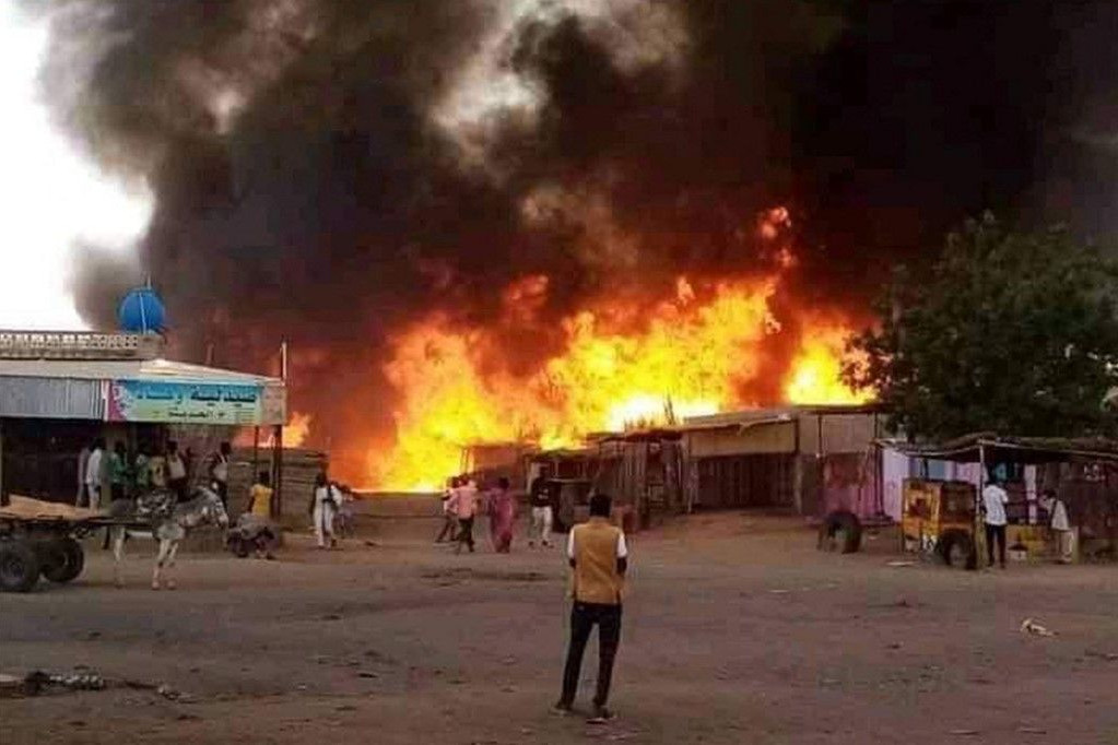 Szudáni válság – Több tucat halottja van egy légicsapásnak Kartúmban