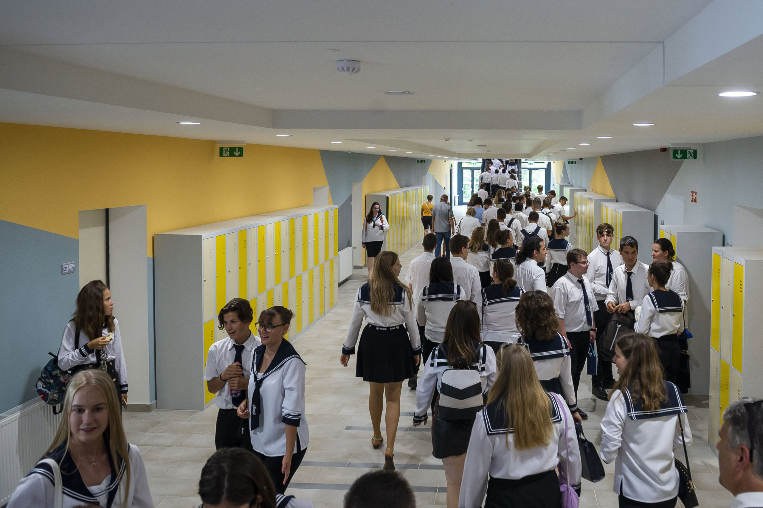 Többmilliárdos felújítás a tatai Vaszary iskolában