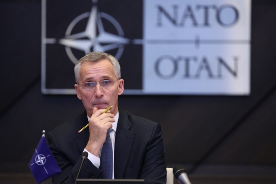 Világ: Stoltenberg: a tartós békéhez vezető legsimább út, ha a NATO fokozza az Ukrajnának nyújtott támogatást
