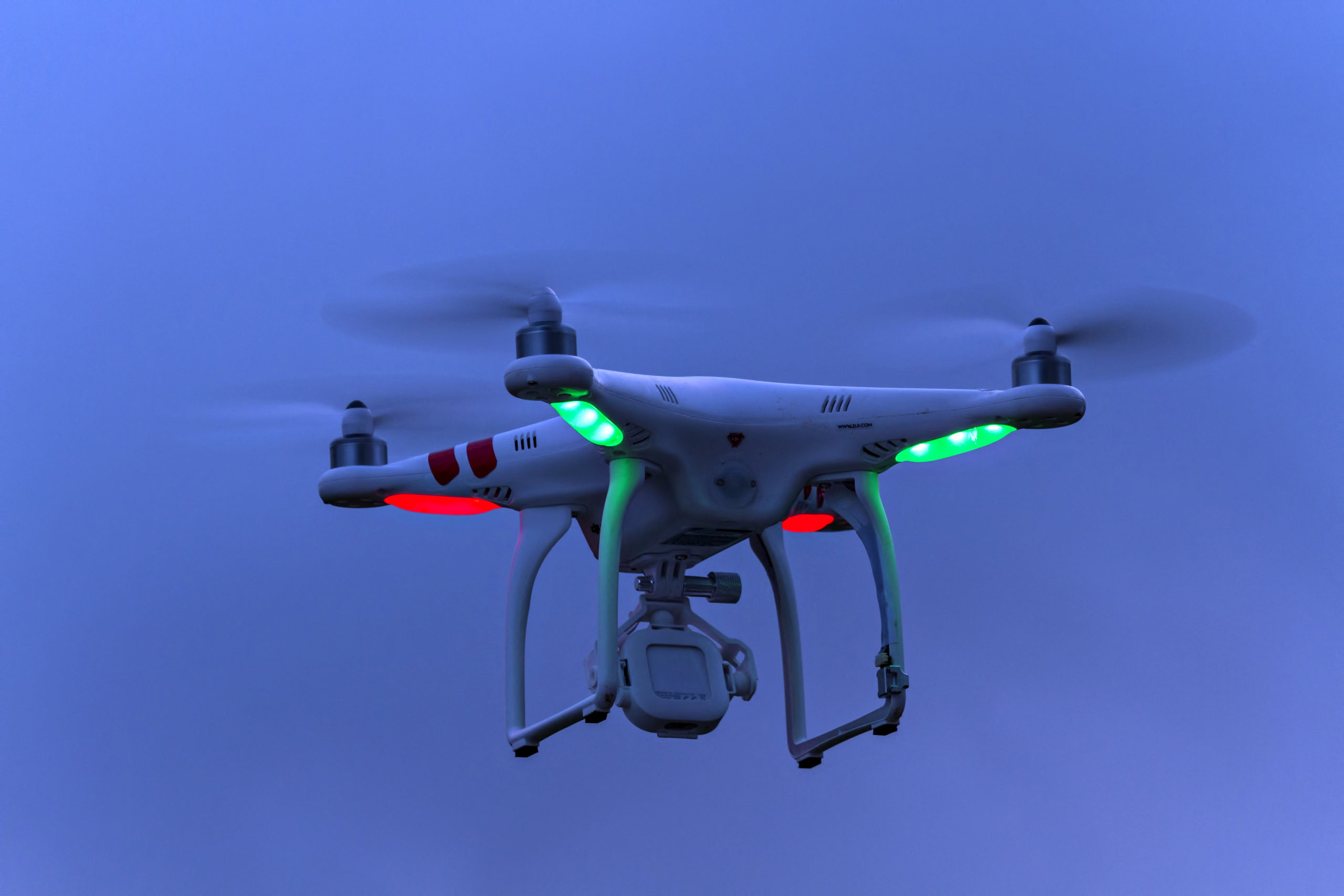 A fegyveres erők mesterséges intelligenciával ellátott drónokat kaptak