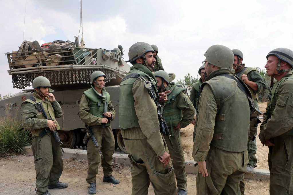 Az izraeli hadsereg nem szőnyegbombázza a Gázai övezetet