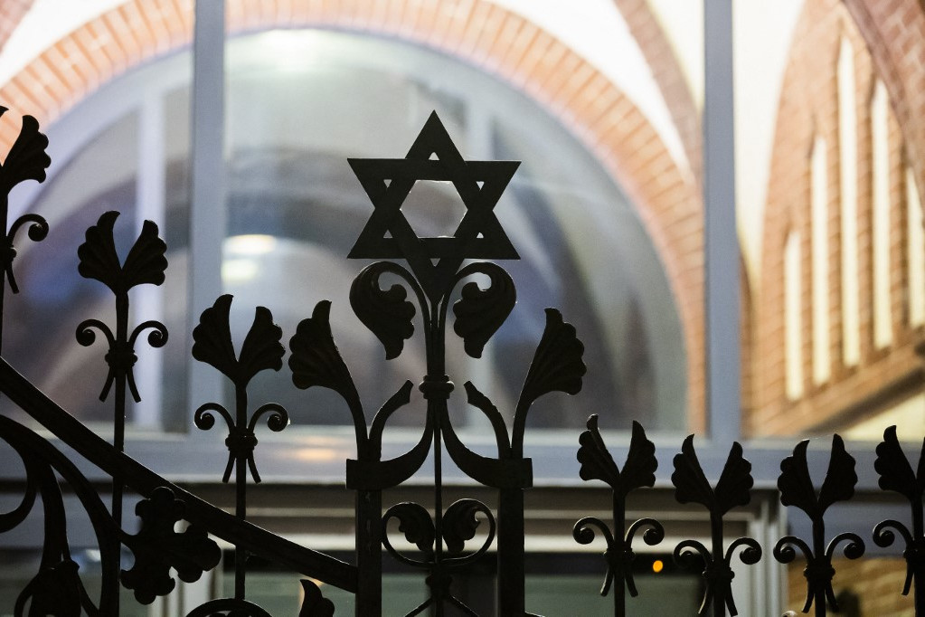 Berlinben újra megjelentek a Dávid-csillagok a zsidó emberek házainak falán