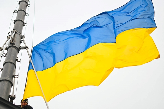 Itthon: Pénzbüntetést kér az ukrán zászlót meggyalázó magyar drukkerekre a litván ügyészség