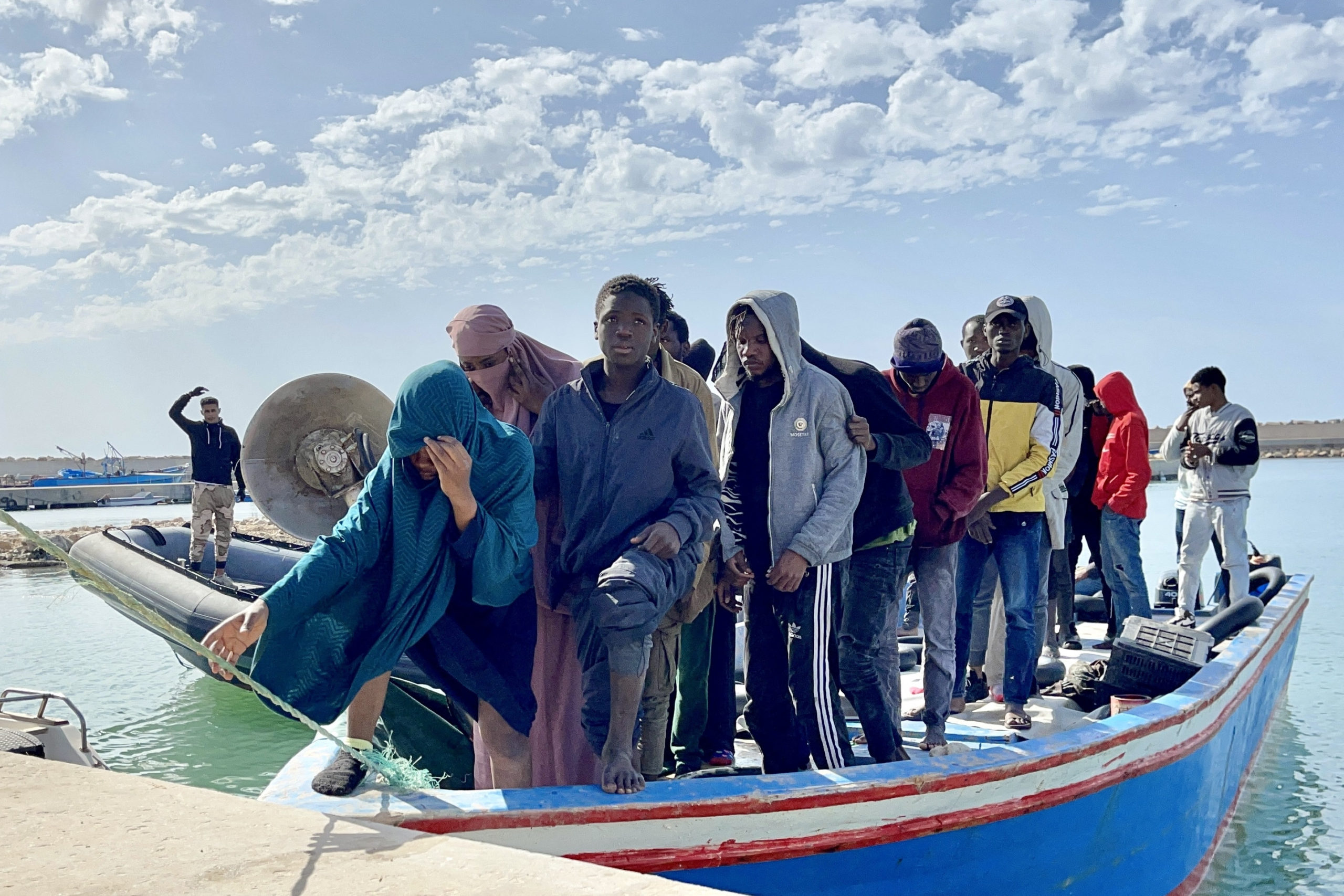 Két hét alatt több mint 8500 migráns érkezett a Kanári-szigetekre