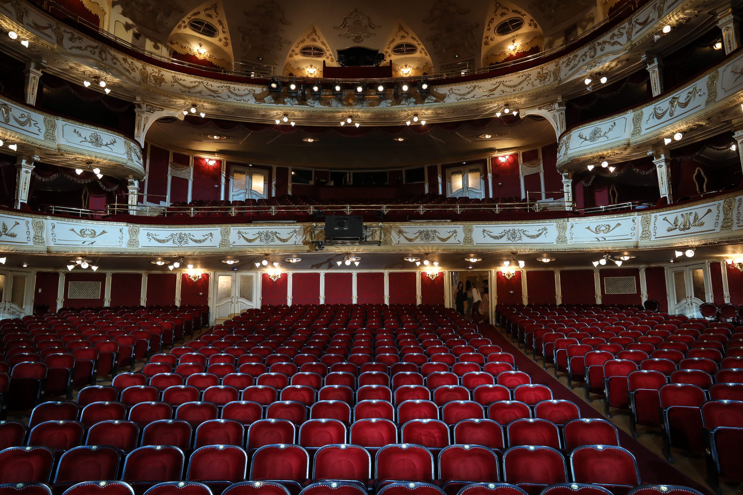 Koncerttel ünnepli Budapest 150. születésnapját a Vígszínház társulata