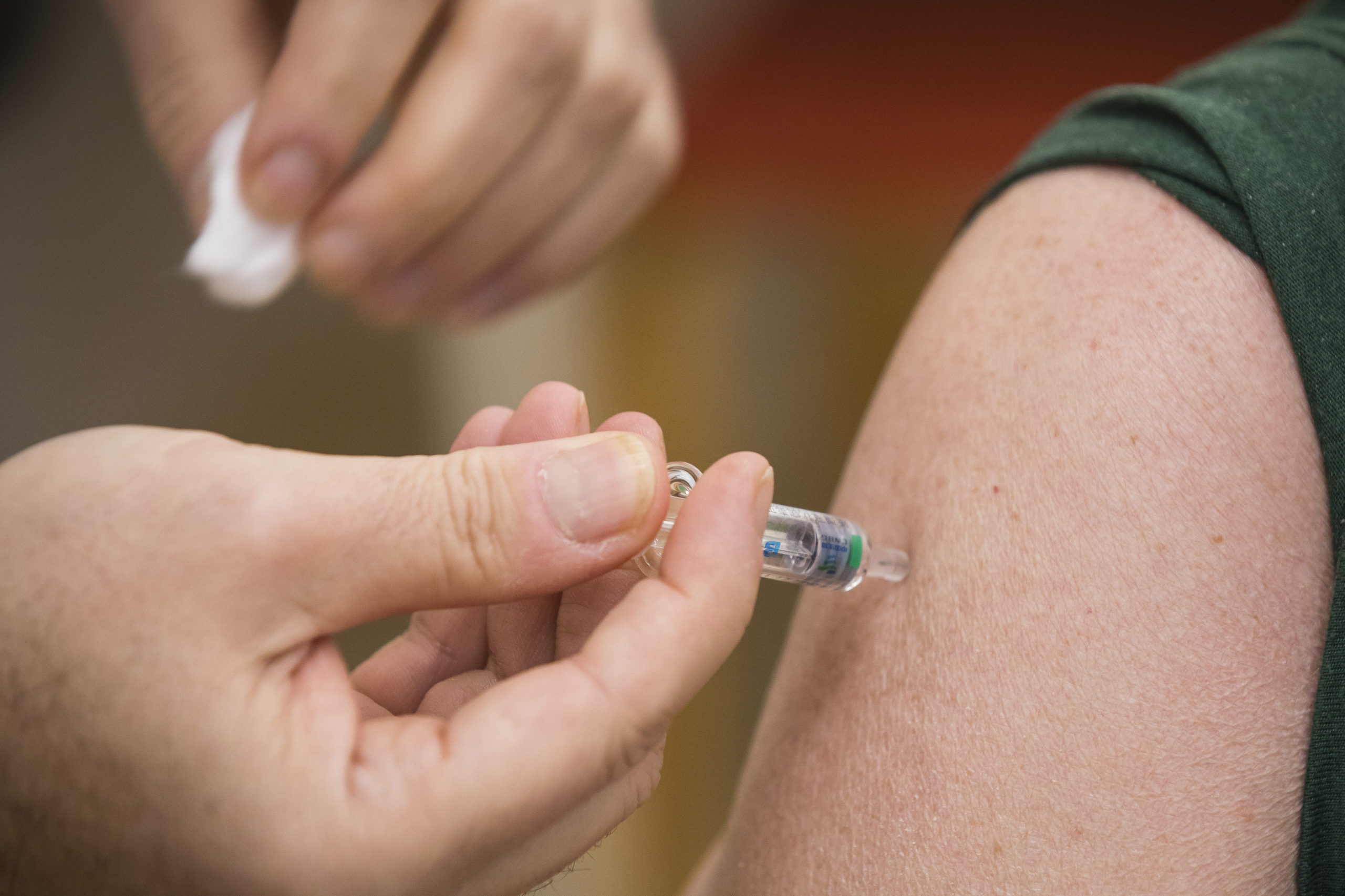 NNGYK: Elérhető a térítésmentes védőoltás