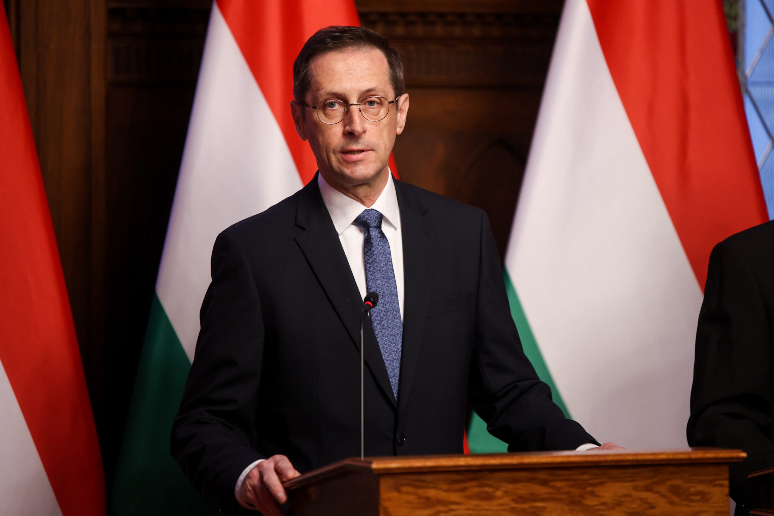 Varga Mihály: A magyar kormány kitart a nemzeti függetlenség mellett
