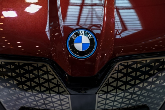 Autó: A BMW-t, Porsche-t és Subarut vezető sofőrök nagyobb valószínűséggel okoznak balesetet egy brit kutatás szerint