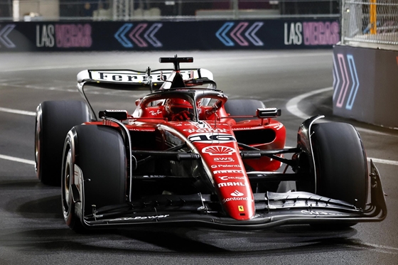 Autó: Las Vegas: Leclerc indulhat az élről