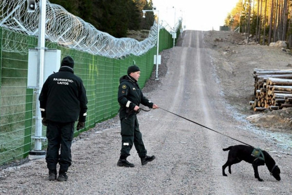 Finnország egy kivételével lezárja határátkelőit Oroszországgal közös határán