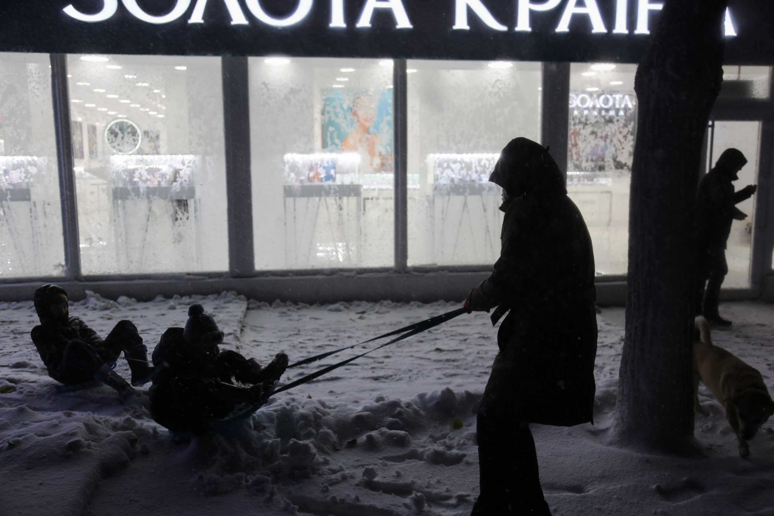 Hatalmas téli vihar csapott le Ukrajnára – VIDEÓ