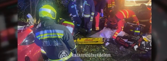 Itthon: Meghalt az egyik fiatal a Szabolcsban árokba szaladt kocsi utasai közül