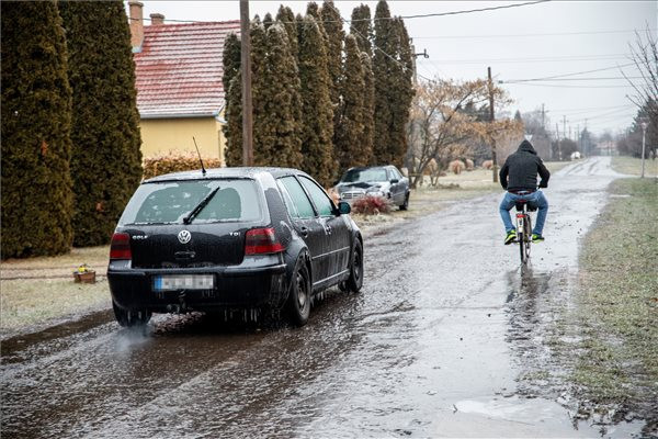 Ónos eső: sok balesetet okozott a téli időjárás Nógrád vármegyében