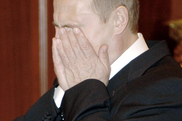 Rejtélyes elváltozás jelent meg Putyin arcán + VIDEÓ