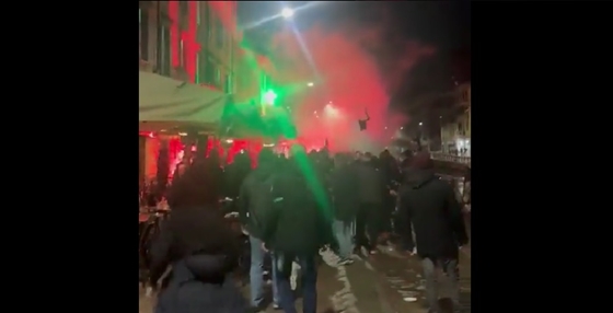 Sport: Milánói ultrák támadtak PSG-szurkolókra, egyiküket megkéselték – videó