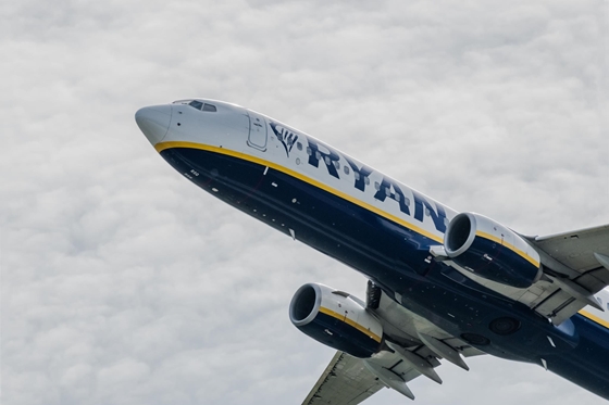 Vállalkozás: Visszaszólt a Ryanairnek a 344 százalékos túlárazással megvádolt utazásszervező