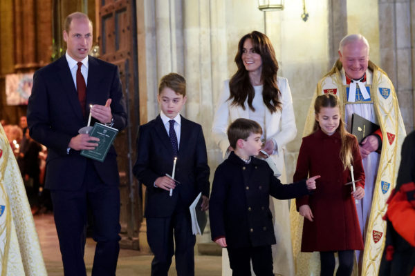 A brit királyi család hat karácsonyi hagyománya, amelyet mindig betartanak