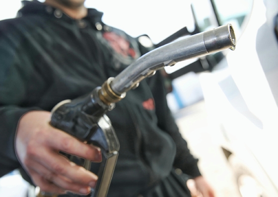 Autó: Még egy áresés lesz a benzinkutakon a héten
