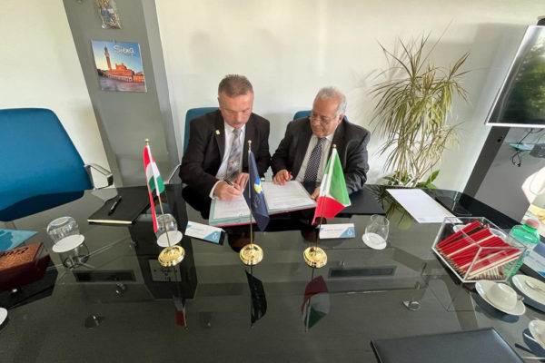 Együttműködési megállapodást írt alá a magyar és az olasz röplabdaszövetség