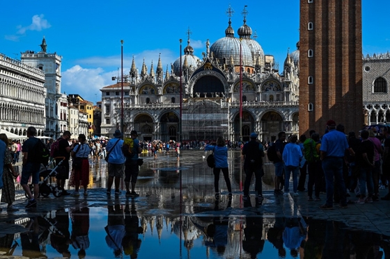 Élet+Stílus: Korlátozni fogják még a Velencébe belépő turistacsoportok létszámát is