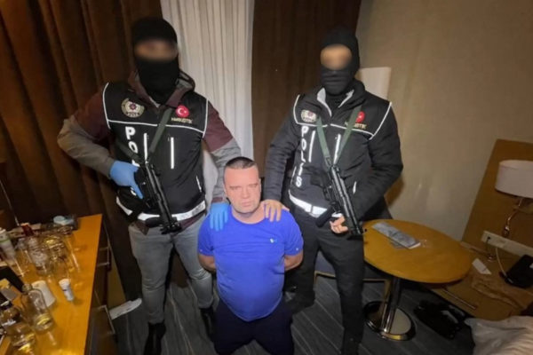 Elfogták egy brit bűnbanda vezetőjét Isztambulban