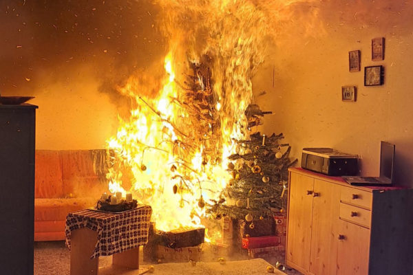 Így kerülhetjük el, hogy a tűzoltókkal töltsük a karácsonyt