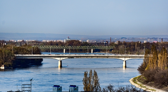 Itthon: Elhúzódó árhullám várható Budapesten az Országos Vízügyi Főigazgatóság szerint