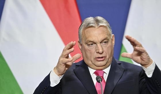 Itthon: Orbán Karsai Dánielnek: Vele vagyunk, együtt érzünk vele, sok erőt kívánunk, ha megengedi, még imádkozunk is érte