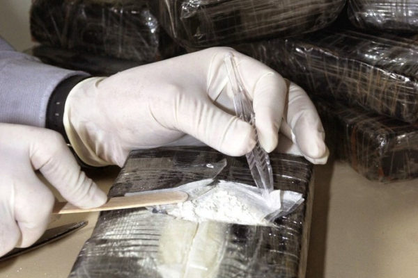 Külföldi kokaincsempésszel szemben emelt vádat a Fővárosi Főügyészség