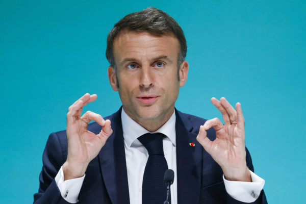 Macron szerint Kijevnek komolyan meg kell dolgoznia az EU-tagságért