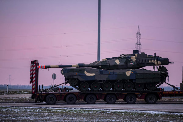 Megérkeztek Magyarországra a legmodernebb Leopard 2 A7 típusú harckocsik