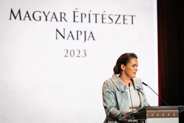 Novák Katalin: Képesek vagyunk világszínvonalon, de sajátosan magyart alkotni