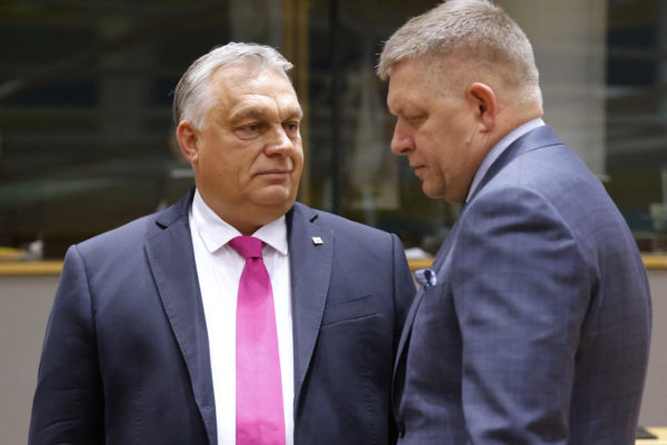 Putyin: Fico és Orbán nem oroszbarát